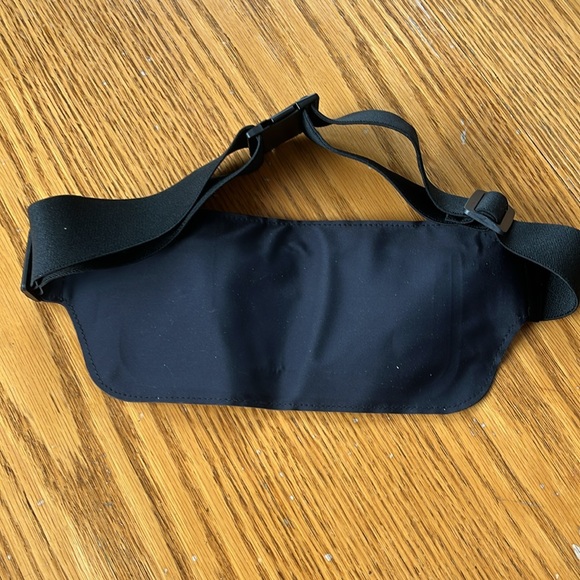 Waist pack - Picture 2 of 2